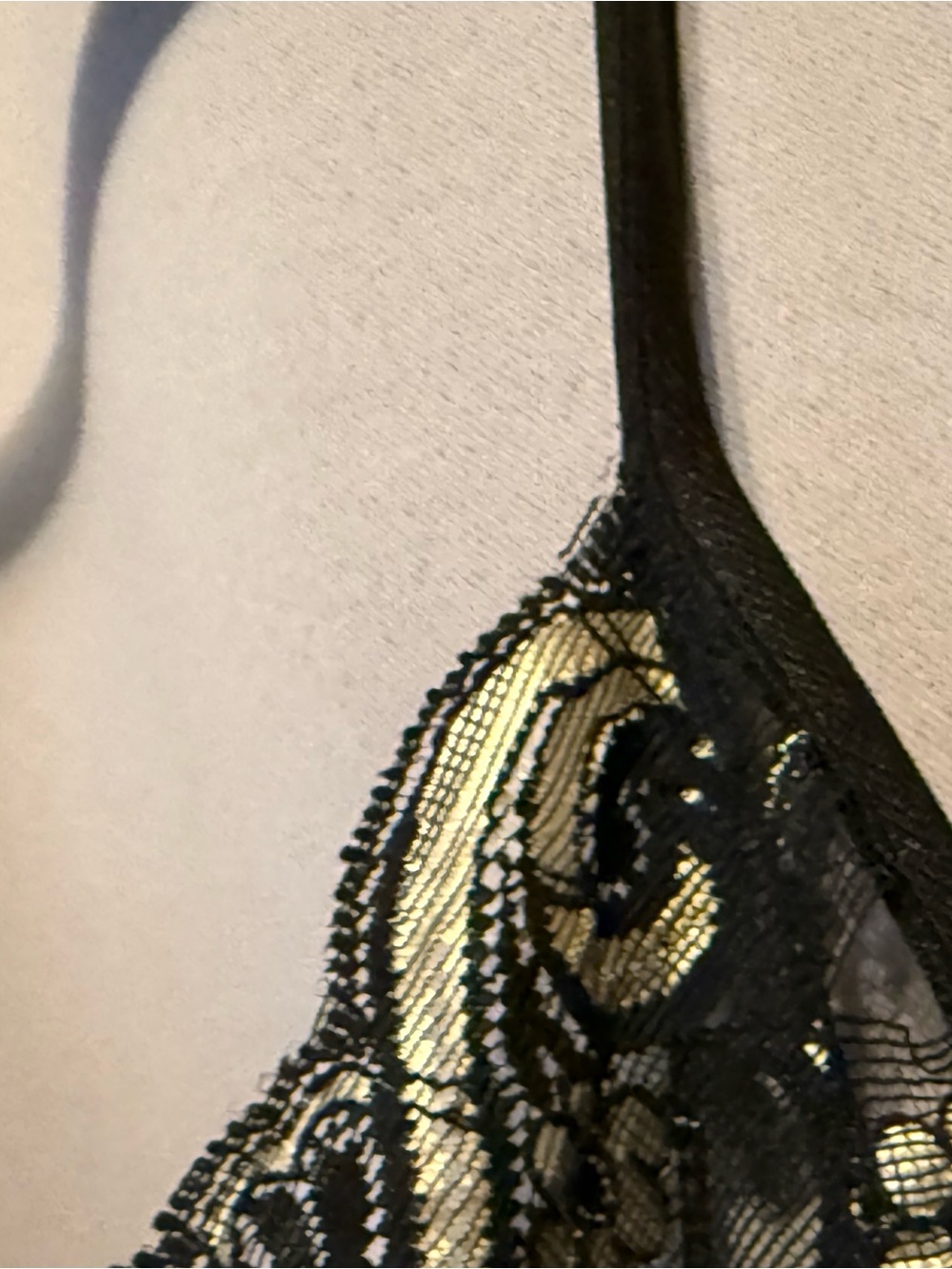 Vintage Lady Cameo Dallas Black Slip with Gold Accents Size Medium - Picture 6 of 13